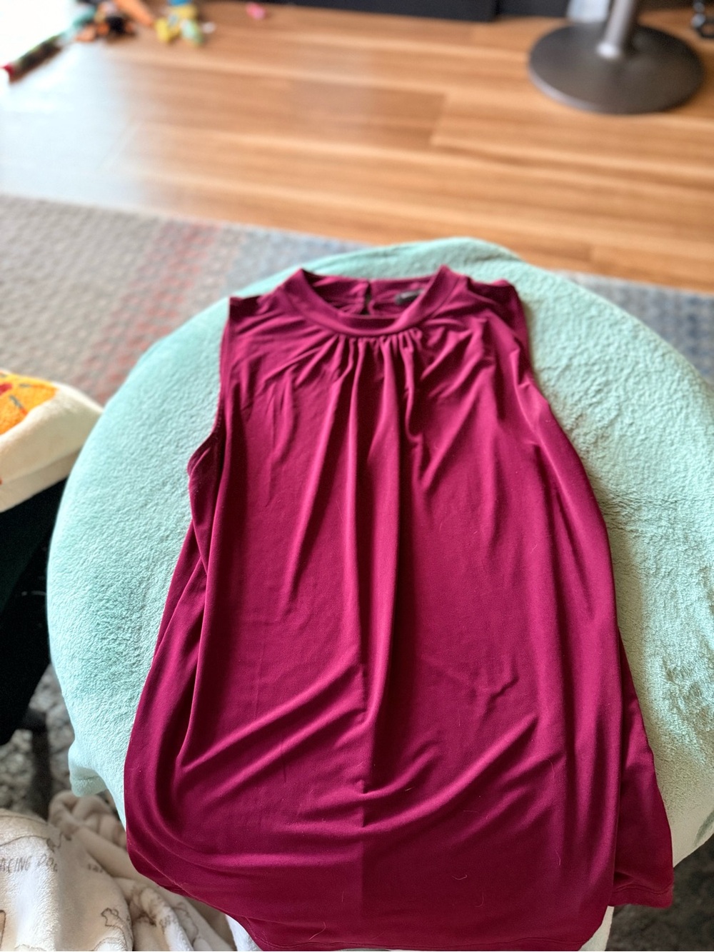 Banana Republic Sleeveless Gathered Neck Tank Top - Burgundy